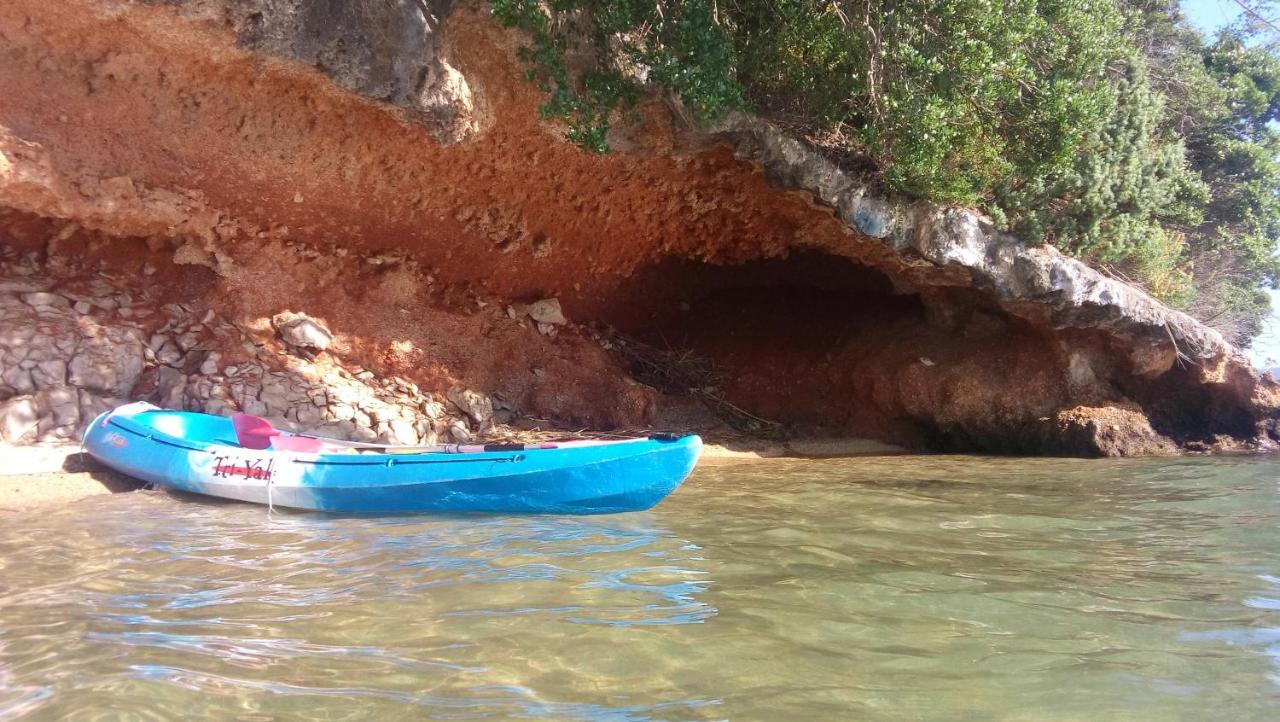 Laura Διαμέρισμα Koromačno Εξωτερικό φωτογραφία