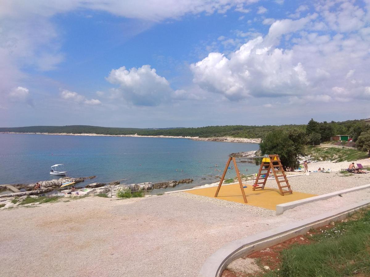 Laura Διαμέρισμα Koromačno Εξωτερικό φωτογραφία